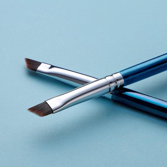 🆕 Makeup Eyeliner Brush Precision Premium Quality  Cruelty Synthetic Bristles - Picture 2 of 7
